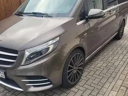 Bronze Gebraucht 2017 Mercedes V250 Edition Van / Kleinbus | 38.199 €