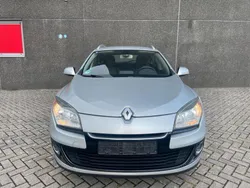 Silber Gebraucht 2012 Renault Mégane GrandTour Kombi | 3.499 € (Guter Preis)