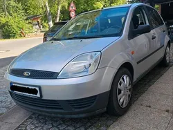 Silber Gebraucht 2004 Ford Fiesta Kleinwagen | 3.100 € (Teuer)