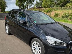 Schwarz Gebraucht 2014 BMW 218 Sport Line Kombi | 14.500 € (Fairer Preis)
