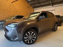 Grau Gebraucht 2023 Toyota Yaris Cross Design SUV | 19.990 € (Superpreis)