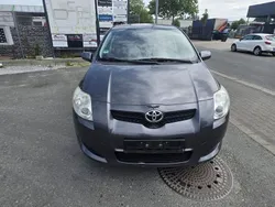 Grün Gebraucht 2007 Toyota Auris Limousine | 2.990 € (Guter Preis)