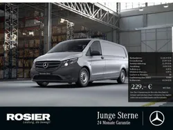Silber / brillantsilber (metallic) Gebraucht 2023 Mercedes Vito Van / Kleinbus | 32.118 € (Fairer Preis)