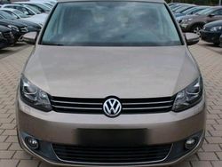 Beige Gebraucht 2011 VW Touran Van / Kleinbus | 6.500 € (Fairer Preis)