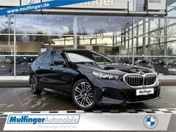 Carbon schwarz Gebraucht 2025 BMW 520 M Sport Kombi | 45.599 € (Guter Preis)