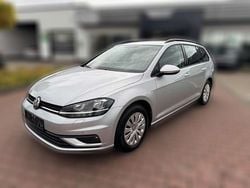 Silber metallic Gebraucht 2019 VW Golf VII Trendline Kombi | 16.250 € (Etwas zu teuer)