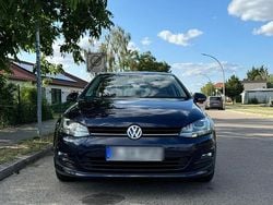 Blau Gebraucht 2015 VW Golf Cup Limousine | 9.700 € (Guter Preis)