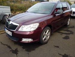 Braun Gebraucht 2010 Skoda Octavia Elegance Kombi | 5.150 € (Guter Preis)