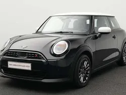 Schwarz Gebraucht 2024 Mini Cooper S Kleinwagen | 28.040 € (Guter Preis)