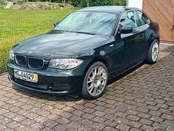 Schwarz Gebraucht 2011 BMW 120 Coupé Coupé | 12.800 €