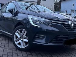 Schwarz Gebraucht 2019 Renault Clio V Limousine | 7.800 € (Fairer Preis)