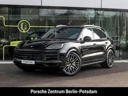 Chromitschwarzmetallic Gebraucht 2025 Porsche Cayenne SUV | 124.900 €