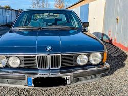 Blau Gebraucht 1985 BMW 732 Limousine | 17.900 €
