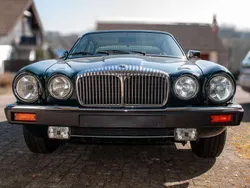 Jaguar XJ12