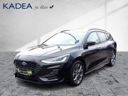 Obsidianschwarz metallic Gebraucht 2024 Ford Focus ST-Line X Kombi | 23.880 € (Guter Preis)