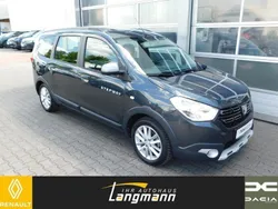 Grau Gebraucht 2022 Dacia Lodgy Stepway Van / Kleinbus | 18.990 € (Teuer)