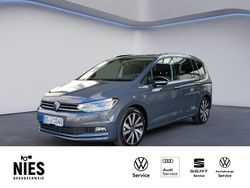 Delfingrau metallic Gebraucht 2025 VW Touran Highline Van / Kleinbus | 43.850 €