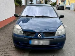 Blau Gebraucht 2005 Renault Clio II Kleinwagen | 1.300 €