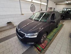 Schwarz Gebraucht 2022 Skoda Fabia Kombi | 9.999 €