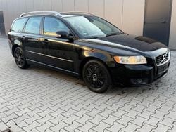 Schwarz Gebraucht 2011 Volvo V50 Momentum Kombi | 2.300 € (Superpreis)