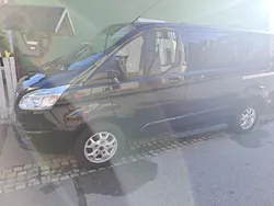 Schwarz Gebraucht 2015 Ford Transit Custom Van / Kleinbus | 14.900 € (Etwas zu teuer)