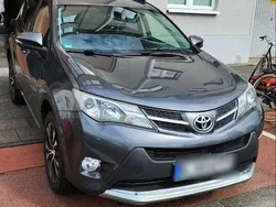 Grau Gebraucht 2015 Toyota RAV4 SUV | 12.900 € (Superpreis)