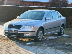 Silber Gebraucht 2007 Skoda Octavia Limousine | 4.500 € (Teuer)