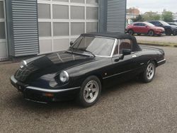 Schwarz Gebraucht 1986 Alfa Romeo Spider Cabrio | 14.899 €