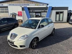 Weiß Gebraucht 2011 Lancia Ypsilon Kleinwagen | 3.990 € (Fairer Preis)
