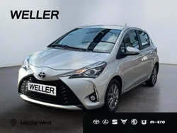 Silber Gebraucht 2017 Toyota Yaris Comfort Kleinwagen | 12.790 € (Etwas zu teuer)