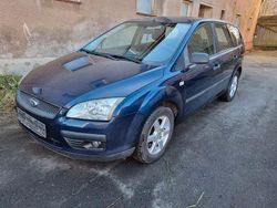 Blau Gebraucht 2005 Ford Focus Limousine | 1.750 € (Fairer Preis)