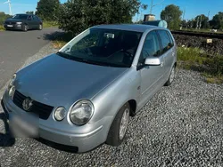 Silber Gebraucht 2002 VW Polo Kleinwagen | 1.550 € (Etwas zu teuer)
