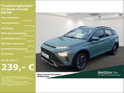 Mangrove green / mic Gebraucht 2023 Hyundai Bayon SUV | 15.240 €