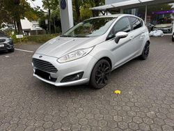 Silber Gebraucht 2013 Ford Fiesta Titanium Kleinwagen | 4.300 € (Superpreis)