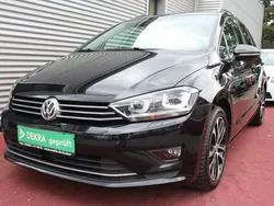 Schwarz Gebraucht 2016 VW Golf Sportsvan LOUNGE Van / Kleinbus | 13.479 € (Fairer Preis)