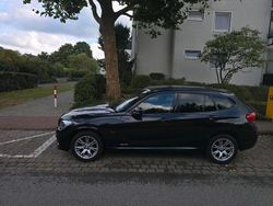 Schwarz Gebraucht 2011 BMW X1 M Sport SUV | 10.000 € (Fairer Preis)