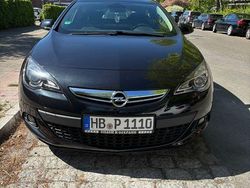 Schwarz Gebraucht 2012 Opel Astra GTC Edition Limousine | 5.100 € (Guter Preis)