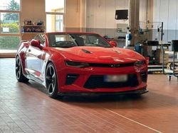 Rot Gebraucht 2018 Chevrolet Camaro Cabrio | 43.000 € (Fairer Preis)