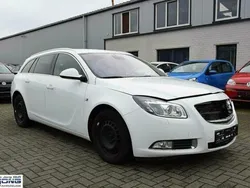 Weiß Gebraucht 2013 Opel Insignia Sport Kombi | 4.750 € (Superpreis)