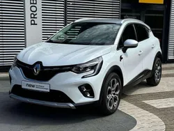 Perlmuttweiß/highlandgrau Gebraucht 2020 Renault Captur Intens SUV | 18.450 € (Etwas zu teuer)