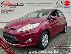 Hot magenta Gebraucht 2011 Ford Fiesta Titanium Kleinwagen | 5.990 € (Etwas zu teuer)