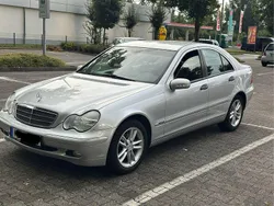 Silber Gebraucht 2003 Mercedes C200 Classic Limousine | 2.550 € (Fairer Preis)