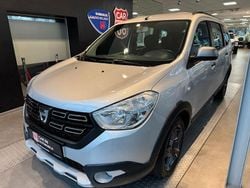 Grau Gebraucht 2017 Dacia Lodgy Celebration Van / Kleinbus | 6.900 € (Fairer Preis)