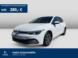 Weiß Gebraucht 2021 VW Golf VIII Style Limousine | 23.430 € (Fairer Preis)
