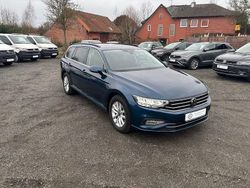Blau Gebraucht 2023 VW Passat Business Limousine | 24.490 € (Fairer Preis)