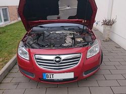 Rot Gebraucht 2009 Opel Insignia Kombi | 5.350 €