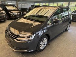 Grau Gebraucht 2022 VW Sharan Comfortline Van / Kleinbus | 23.500 € (Guter Preis)