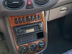Grau Gebraucht 2001 Mercedes A140 Elegance Kleinwagen | 2.900 €