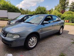 Grau Gebraucht 2000 Audi A4 Limousine | 1.500 € (Guter Preis)