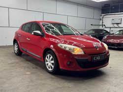 Rot Gebraucht 2008 Renault Mégane II Dynamique Limousine | 3.490 € (Etwas zu teuer)